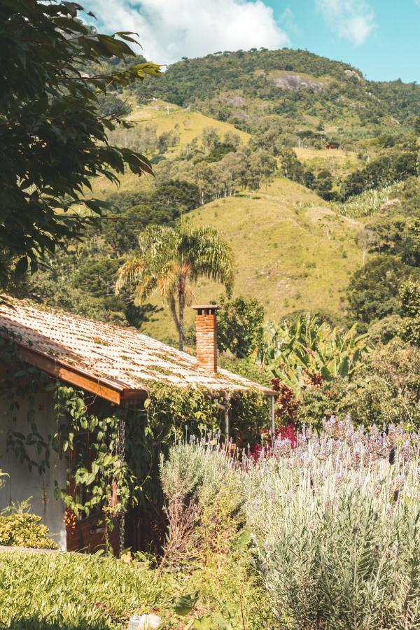 Casa Pedacinho De Ceu Com Banheira De Hidromassagem E Lareira Villa Сао Бенто до Сапукай Екстериор снимка